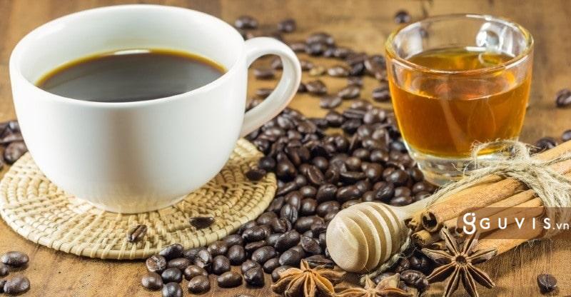 pha cafe với mật ong